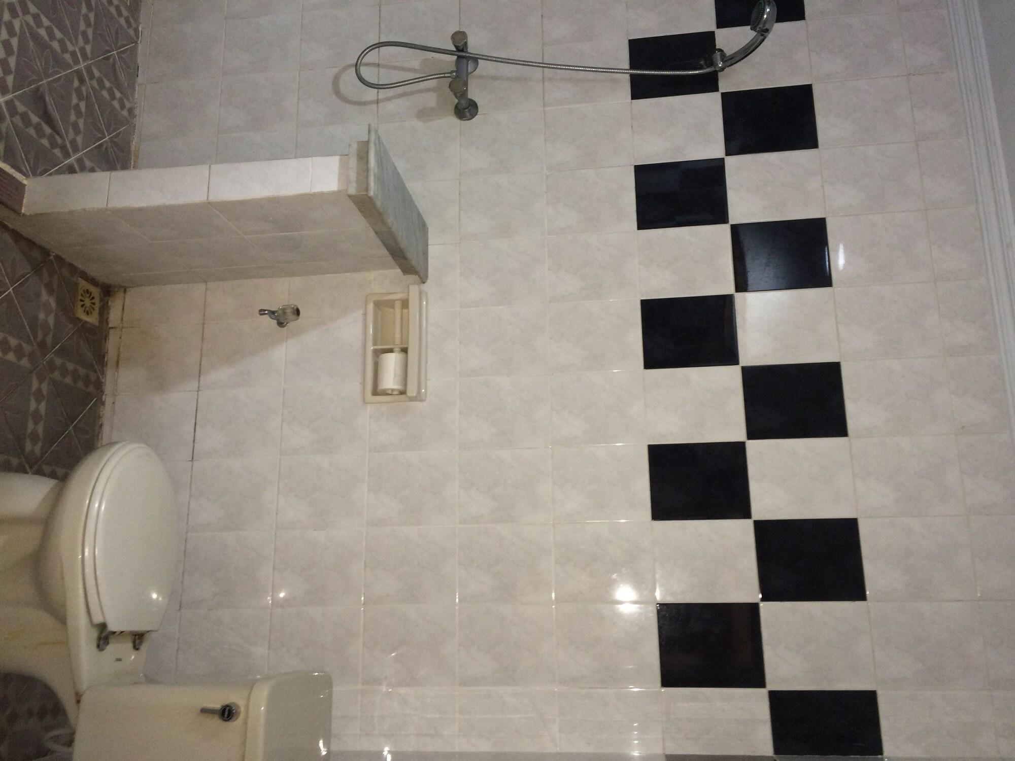 Sri Ratu Hotel 레기안 외부 사진