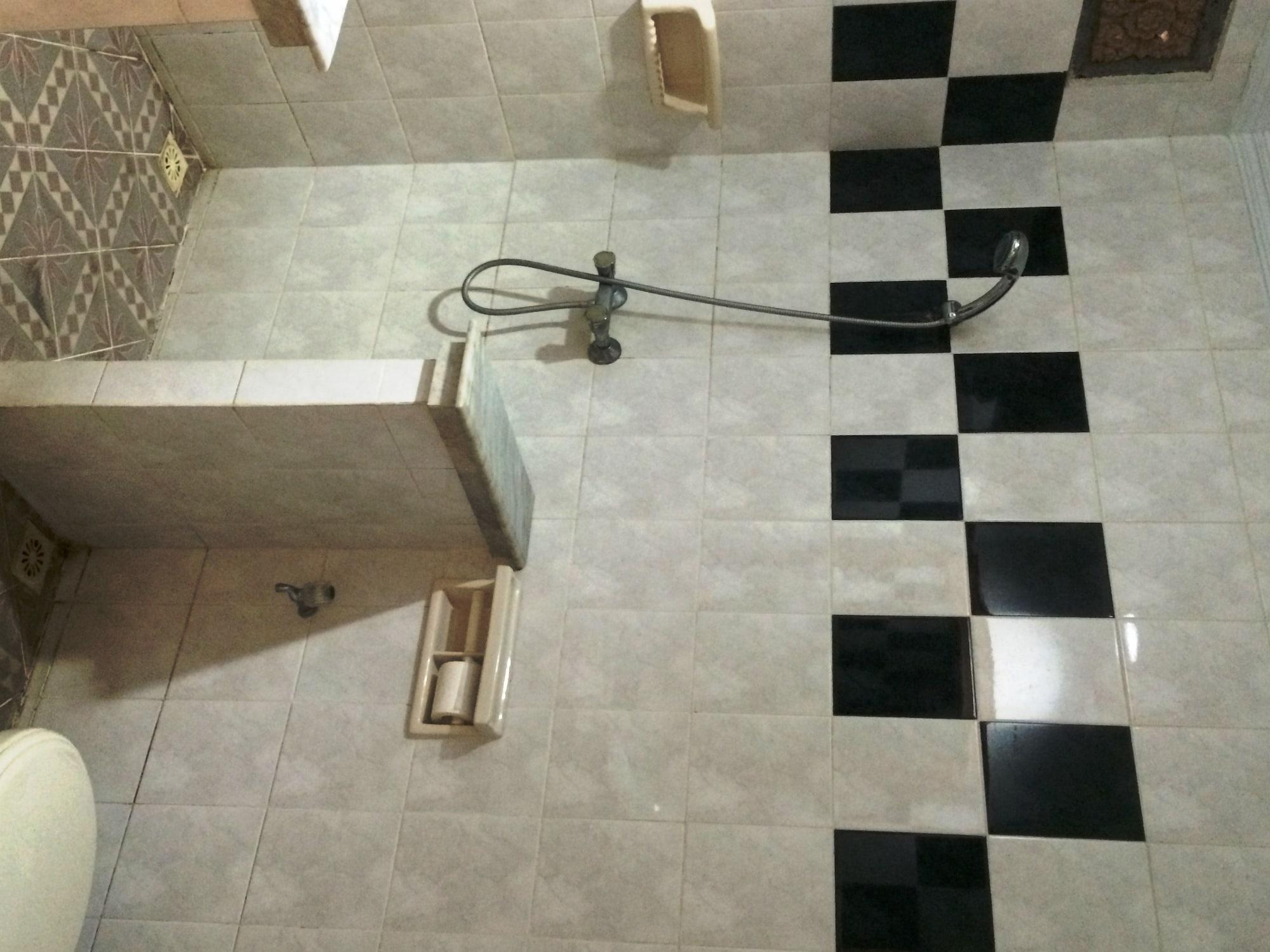 Sri Ratu Hotel 레기안 외부 사진