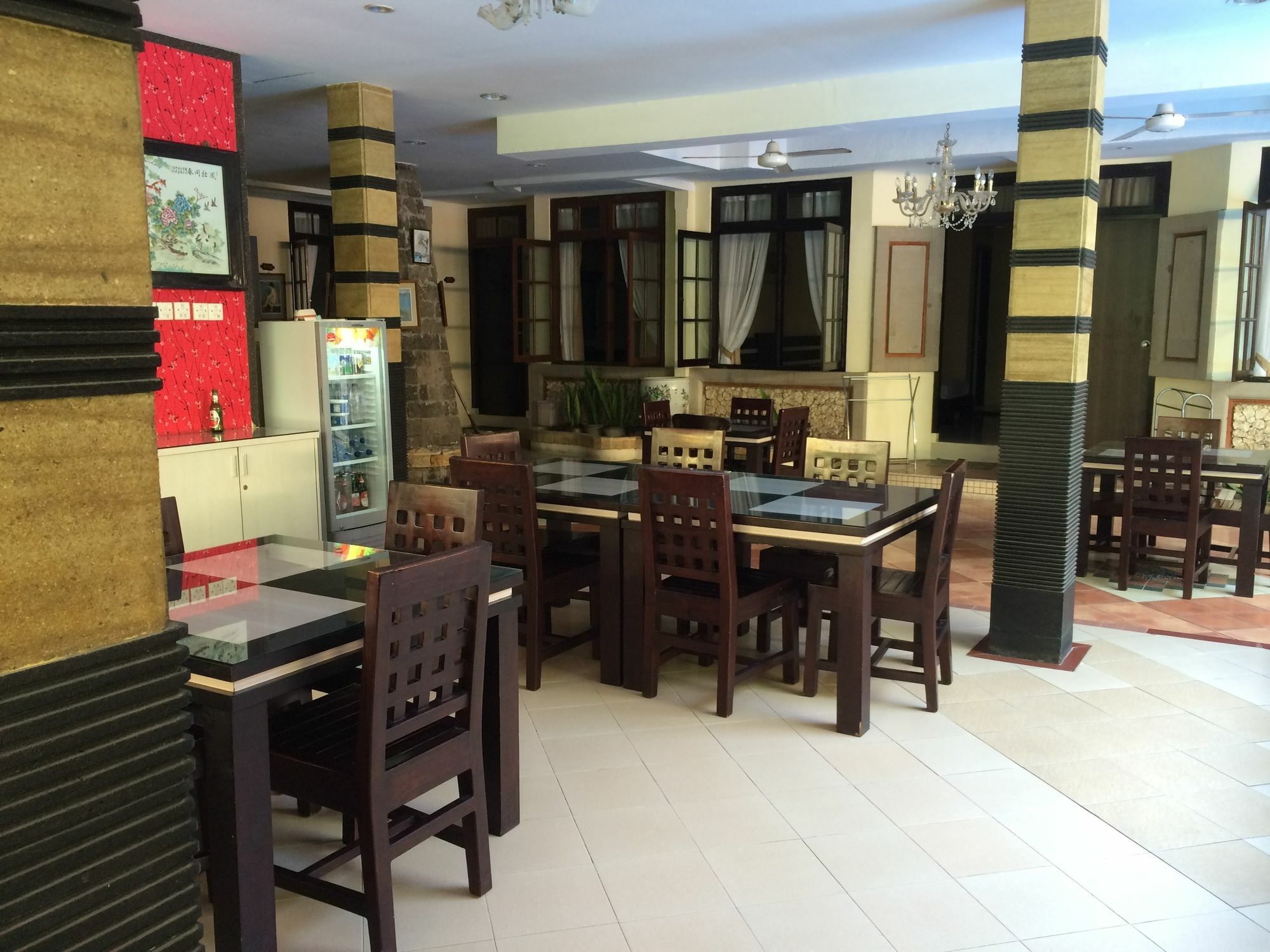 Sri Ratu Hotel 레기안 외부 사진