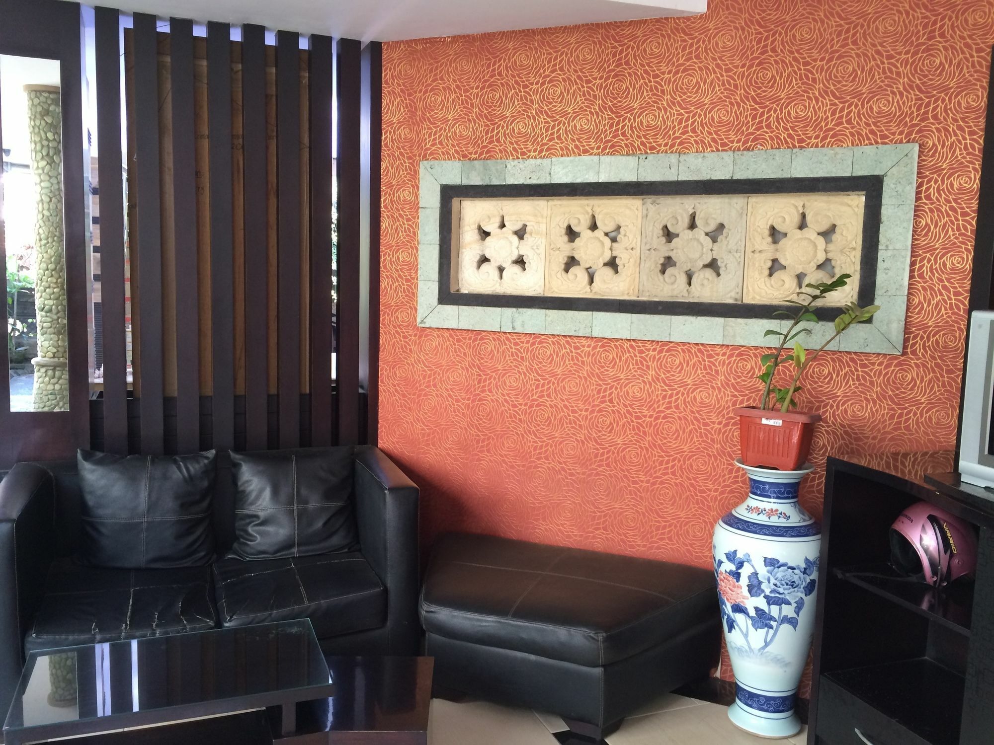 Sri Ratu Hotel 레기안 외부 사진